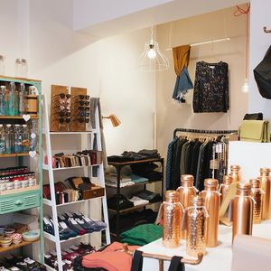 DearGoods Store Baaderstrasse . here you can find fine fair and vegan Fashion for Ladys at DearGoods II in Munich