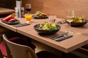  at Café Laken in Leiden