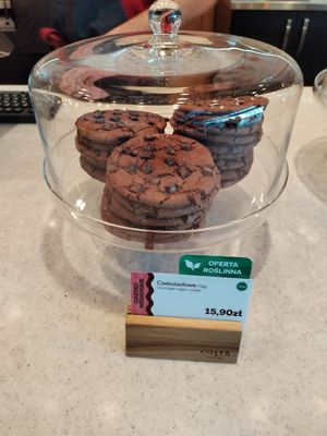 Chocolate vegan cookie. #Veganuary at Costa Coffee in Warsaw