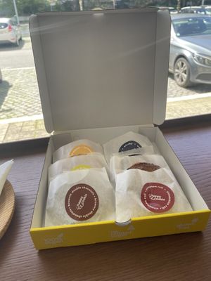 Buy 5 take 6  👀   at Happy Cookie in Porto