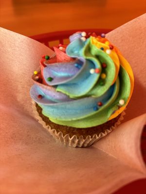 Vanilla cupcakees  at PB&J Bar  in Williamsport