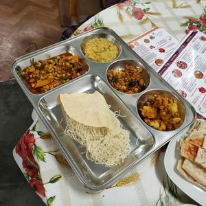 37: Idyyappam with curry (vegan) at Lakshmi in Cologne