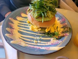 Vegetarischer Frühstücksburger at Kaffeefahrt in Neu-isenburg