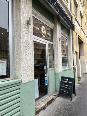   at Les Belles Âmes Pâtisserie in Lyon
