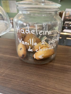 Madeleine  at Les Belles Âmes Pâtisserie in Lyon