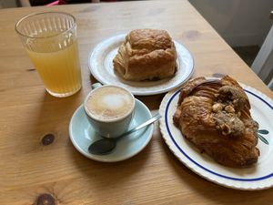 La nostra colazione 🤩  at Les Belles Âmes Pâtisserie in Lyon