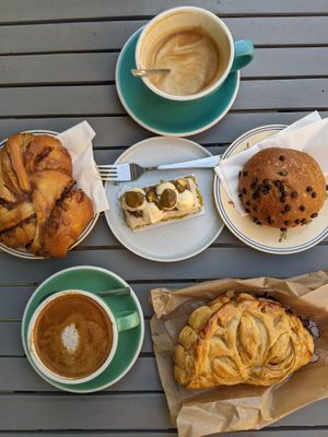 our picks at Les Belles Âmes Pâtisserie in Lyon