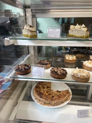   at Les Belles Âmes Pâtisserie in Lyon