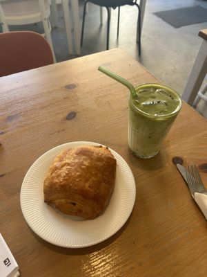   at Les Belles Âmes Pâtisserie in Lyon
