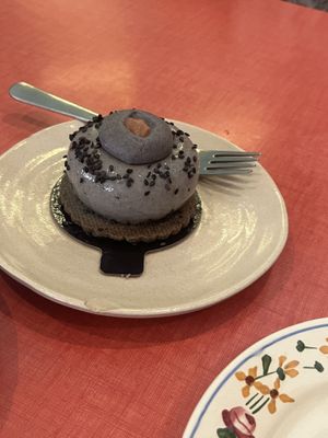   at Les Belles Âmes Pâtisserie in Lyon