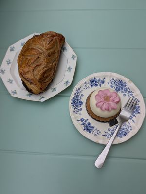 pastry with apple and flowery cake at Les Belles Âmes Pâtisserie in Lyon
