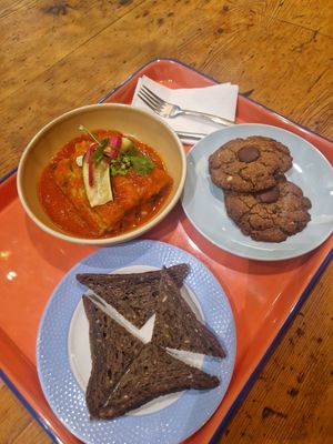 Les lasagnes viennent avec du pain aux graines ! at Soya - Boom Boom Villette   in Paris