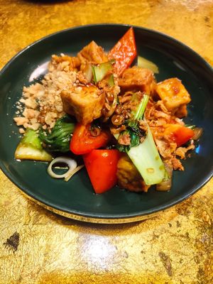 Frittierter Tofu und Gemüse (Vorspeise) at Scaramanga's  in Dusseldorf