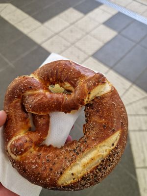 Pfefferbrezel at YORMA'S - Hbf München Gleis 26 - Kiosk in Munich