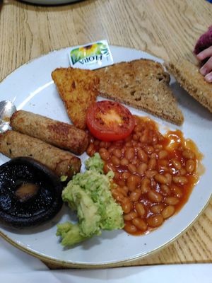 Vegan breakfast (September 2024) at Tesco Cafe in Aberystwyth