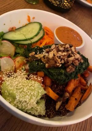 Mixed vegetable quinoa bowl :)) at Krawummel in Muenster