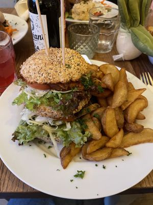 Streaky k burger - mouth watering looking back at it #Veganuary at Krawummel in Muenster