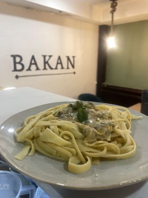 vegan pasta ai funghi (champignon pasta) 🍝   at BAKAN in Cuenca