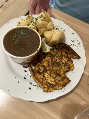 Chicken, garlic knots and black beans   at A Lo Vegano in Orlando