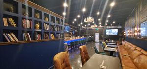 I was there on a Sunday early evening.  Right after this picture it got busy. at Cloud Parlor Speakeasy Cafe in Cocoa Beach