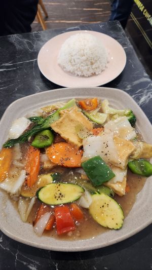 Stir fry with tofu and rice. Not great at Saigon Sisters in Thomastown