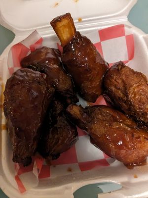 Krazy Chicken Wangz with BBQ sauce at The Krazy Vegan in Miramar