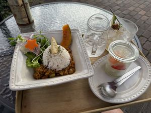 Vegetable vegan curry and ginger alee  at Blue Bronze Store in Nagasaki