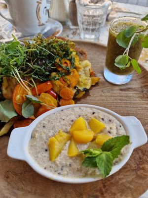 Veganes Frühstück "Burggasse" at Adlerhof in Vienna