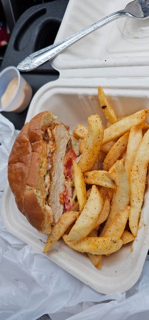 Chicken sandwich at Nicely Seasoned Vegan - Maybe closed in Ocala