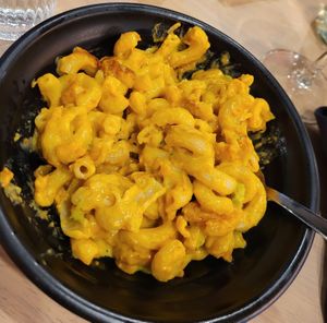  at Alice & Friends at The Glen in Glenview