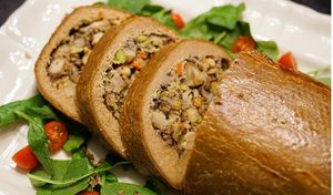 Thanksgiving Pre-orders are Now Available! Our menu includes a 5lb whole Vegan Roast with 5-6 servings and Mash Potatoes with Mushroom Gravy with 5 servings.  at Alice & Friends at The Glen in Glenview