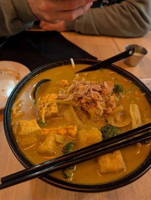 Laksa at Alice & Friends at The Glen in Glenview