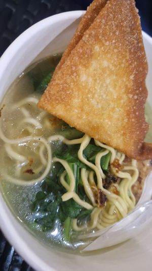 Noodle with "meatball" at Vegegan in Kuta