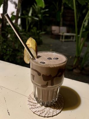 Island dream smoothie - cacao banana/peanut butter/coconut milk  at Harmunis Vegan Brunch in Tangalle