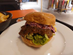 Oriente vburguer at Alma Vegan Food in Santiago