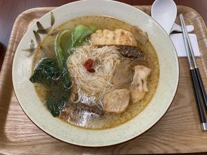 Sesame oil and ginger soup with thin noodles and lion's mane mushroom at Tai Lai in Taipei
