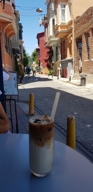 Vegan ice latte at Balatkapı in Istanbul