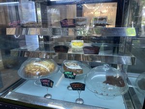 Everything was vegan in the cake fridge 🤩  at Machamama Botanico in Tenerife