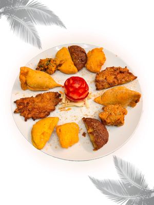 Mix Starter Platter

Surtido de aperitivos variados

Assortit d'aperitius variats at Panjab Indian Restaurant in Santa Coloma De Gramenet