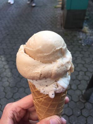 Noisette und Mandel Mohn  at Schweiger's Mint in Frankfurt