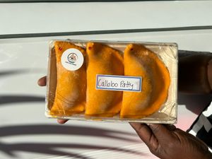 New flavors just in! 🌿✨ We’re now offering Jamaican patties in Callaloo and Veggie Beef options, perfect for those who love a plant-based twist! 😋 Whether you’re craving something hearty or green and fresh, we’ve got you covered! Available i at Cafe Caye Mange in Yarmouth