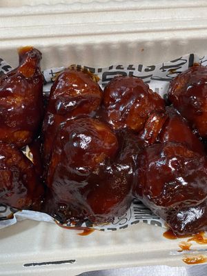 Vegan Chicken Wings  at Vegetarian To Go in Decatur