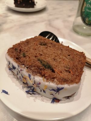 Carrot cake at Grignote in Pau