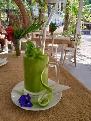 Lime, cucumber and mint at Spa Una & Eco Café in Unawatuna