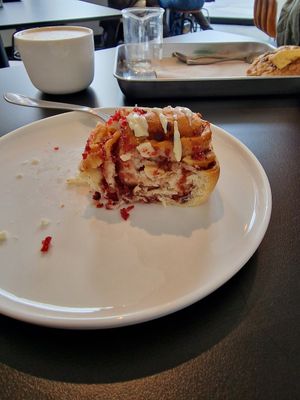 Cranberry white chocolate bunny vegan #Veganuary at FIKA LAB in Leuven