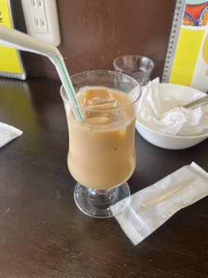   at Arabic Cafe & Deli Abu Essam in Tokyo