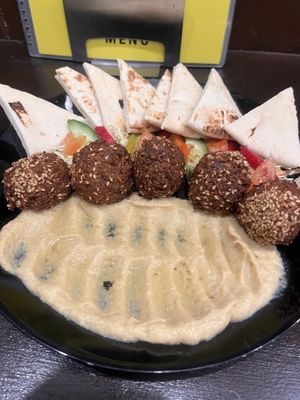   at Arabic Cafe & Deli Abu Essam in Tokyo