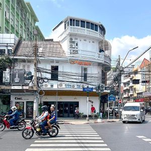  at Kem-Kon Pahurat (เข้ม-ข้น พาหุรัด) in Bangkok