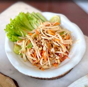  at Kem-Kon Pahurat (เข้ม-ข้น พาหุรัด) in Bangkok