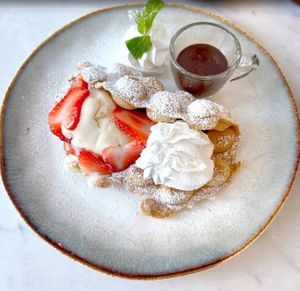  at Kem-Kon Pahurat (เข้ม-ข้น พาหุรัด) in Bangkok